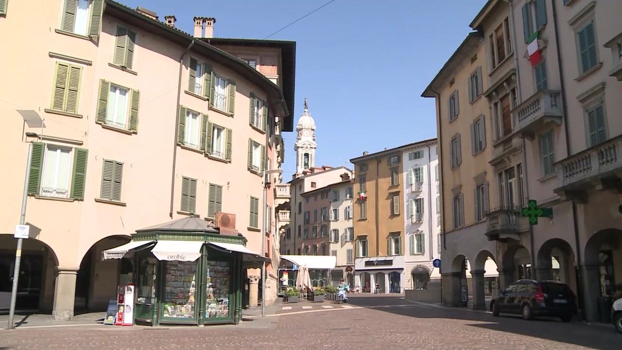 Coronavirus En Italie Bergame La Ville Martyre Qui Ne Compte Plus Ses Morts Videos Vivreici