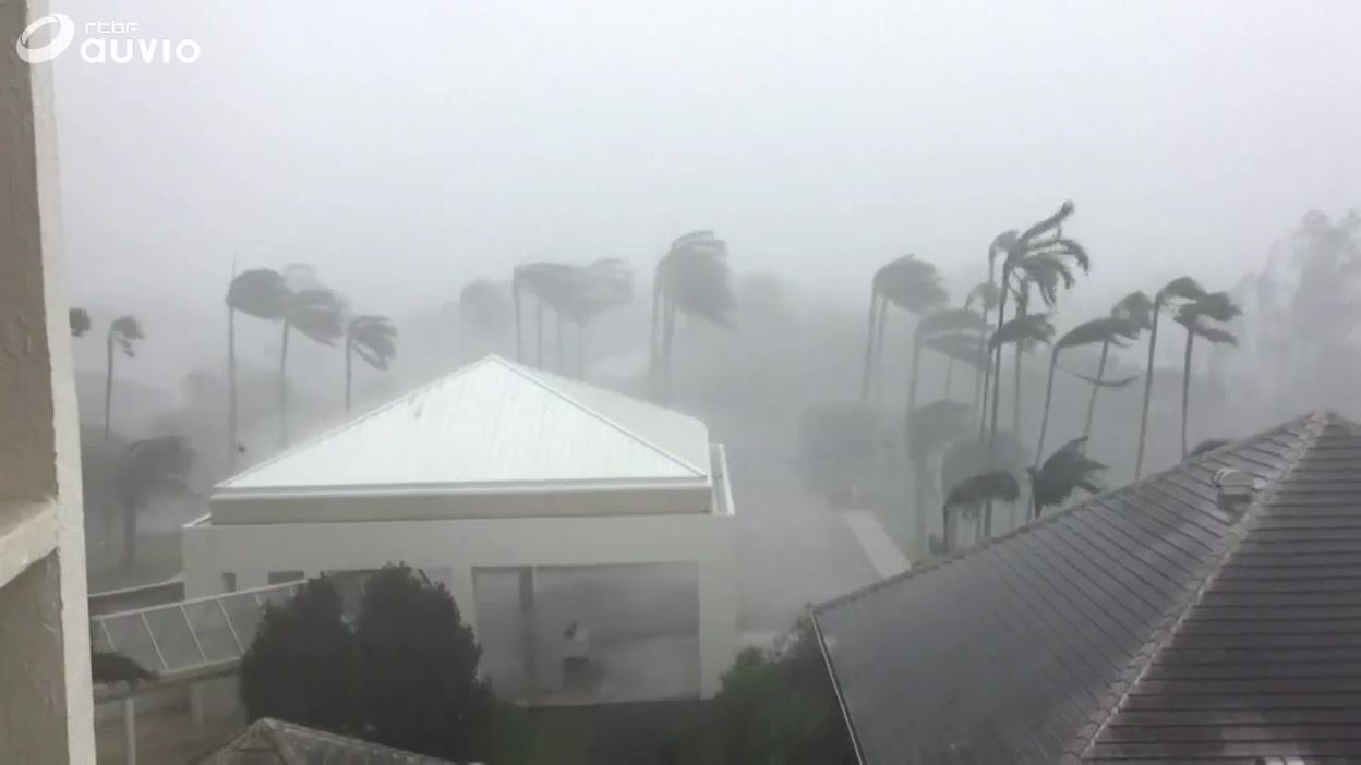 L Ouragan Irma Touche Terre A Marco Island Sur La Cote Ouest De Floride L Ouragan Irma Touche Terre A Marco Island Sur La Cote Ouest De Floride