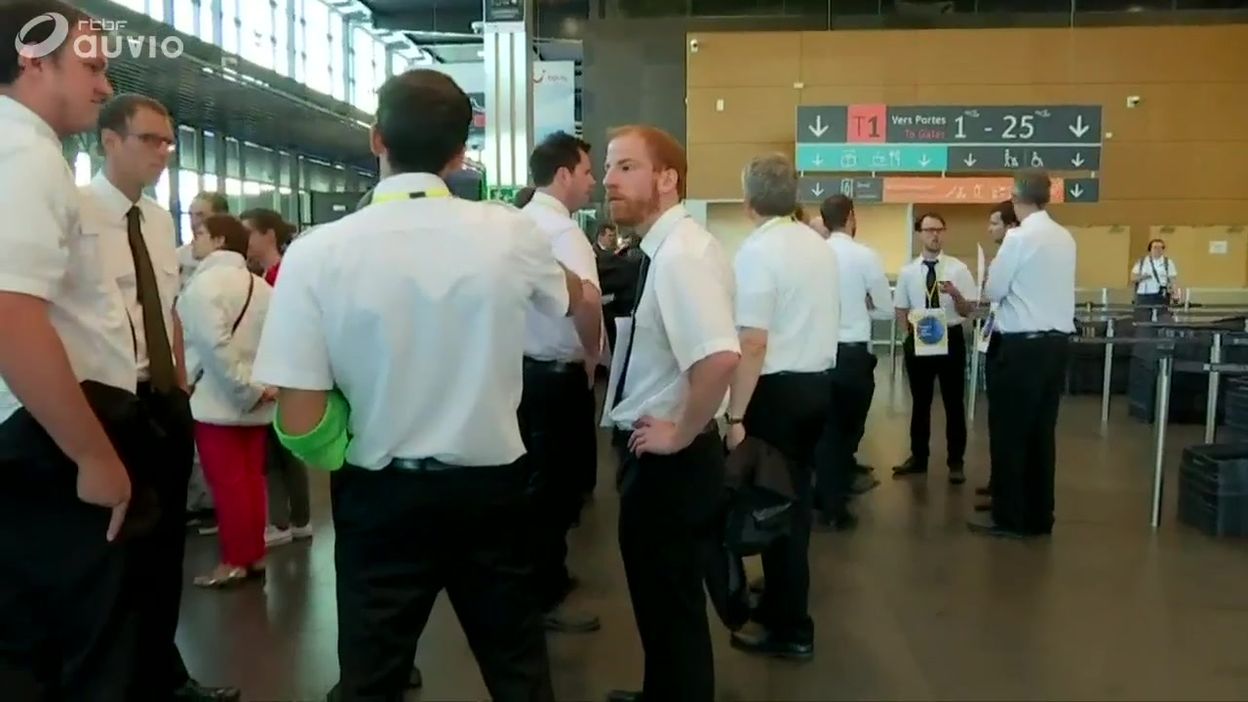 Grève des pilotes Ryanair à l'aéroport de Charleroi: 98 vols supprimés en Belgique