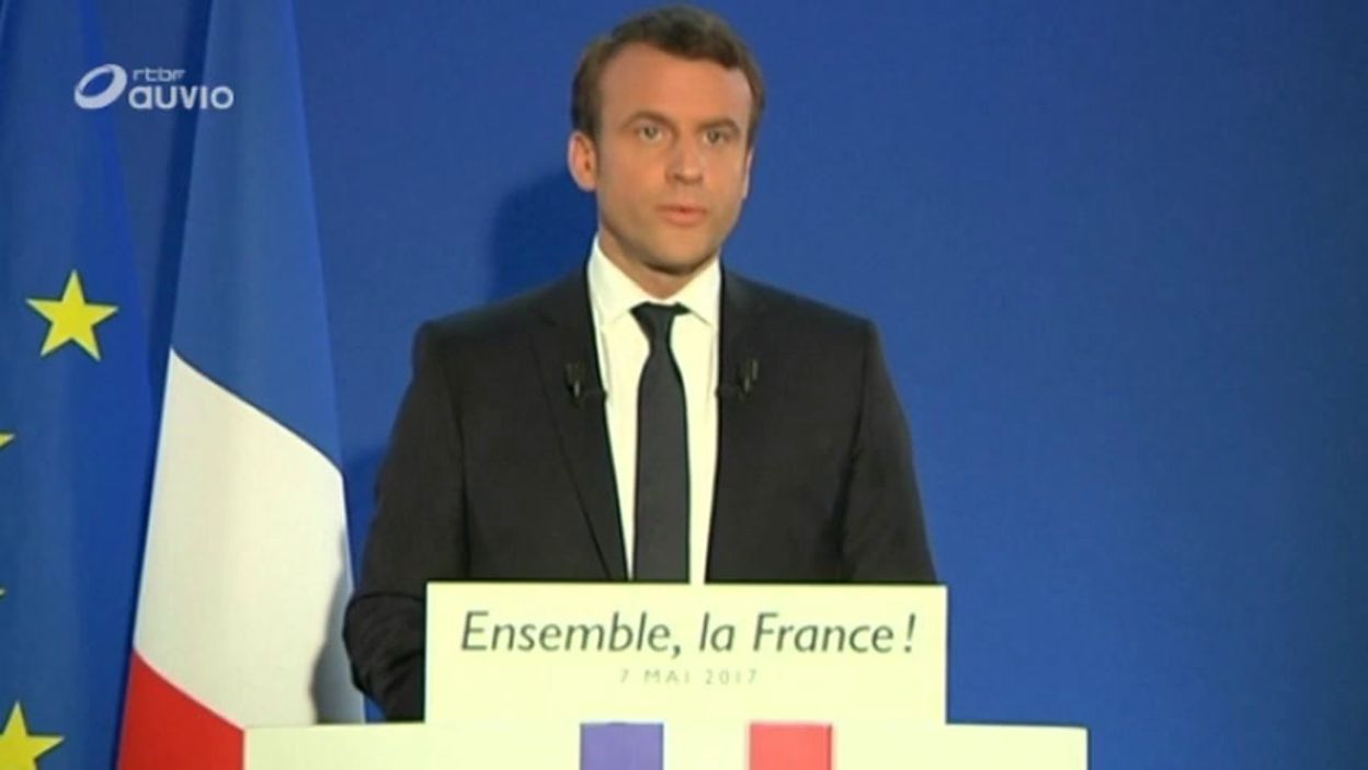 Emmanuel Macron Une Nouvelle Page De Notre Longue Histoire S Ouvre Ce Soir