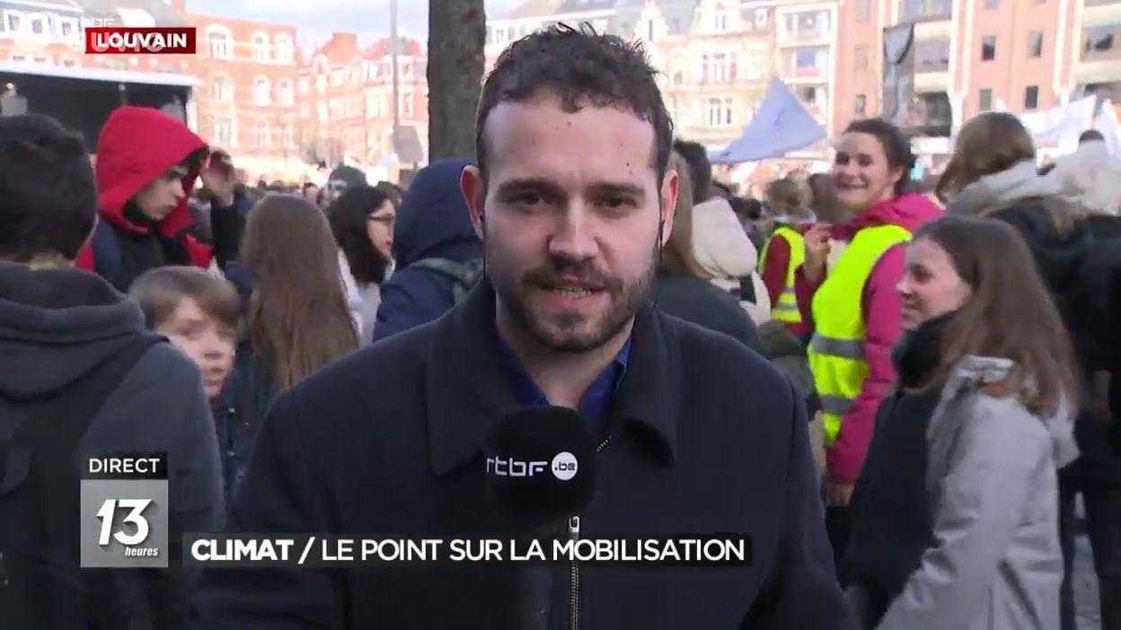 Le cap des 10.000 jeunes manifestants pour le climat est dépassé à Louvain