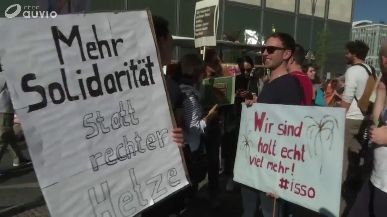 Mega Manifestation A Berlin Des Dizaines De Milliers D Allemands Contre Le Racisme