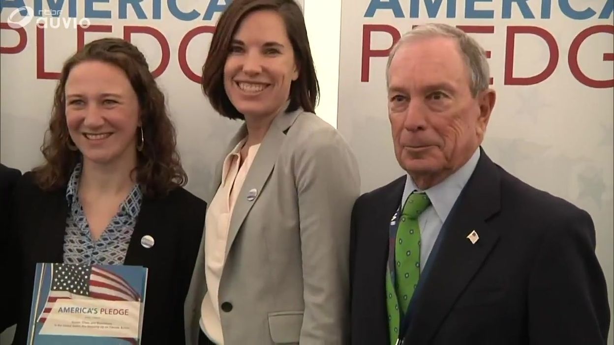 Bonn L Ancien Maire De New York Michael Bloomberg Est Aussi Sur Place 14 11 2017