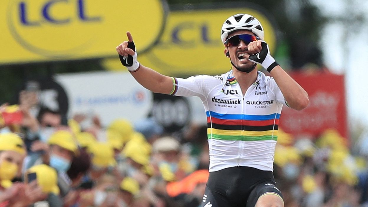 Tour De France Un Alaphilippe Monstrueux D Audace Remporte Une 1e Etape Dantesque Et Endosse Le Maillot Jaune