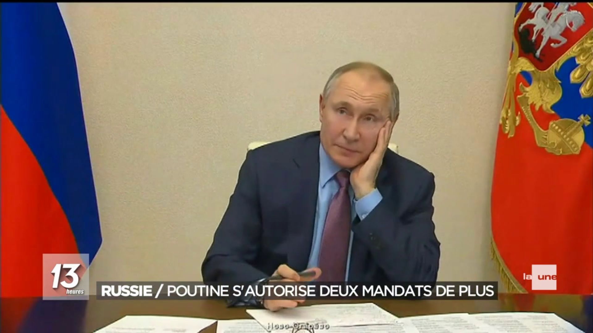 Vladimir Poutine Signe La Loi L'autorisant à Faire Deux Mandats ...