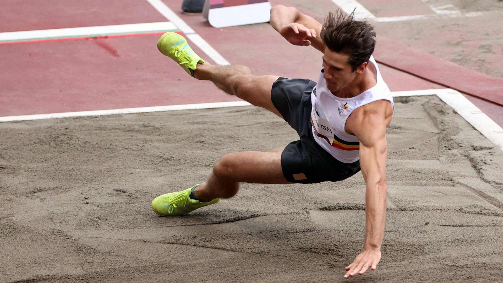 Athlétisme : Thomas Van der Plaetsen se claque à la longueur