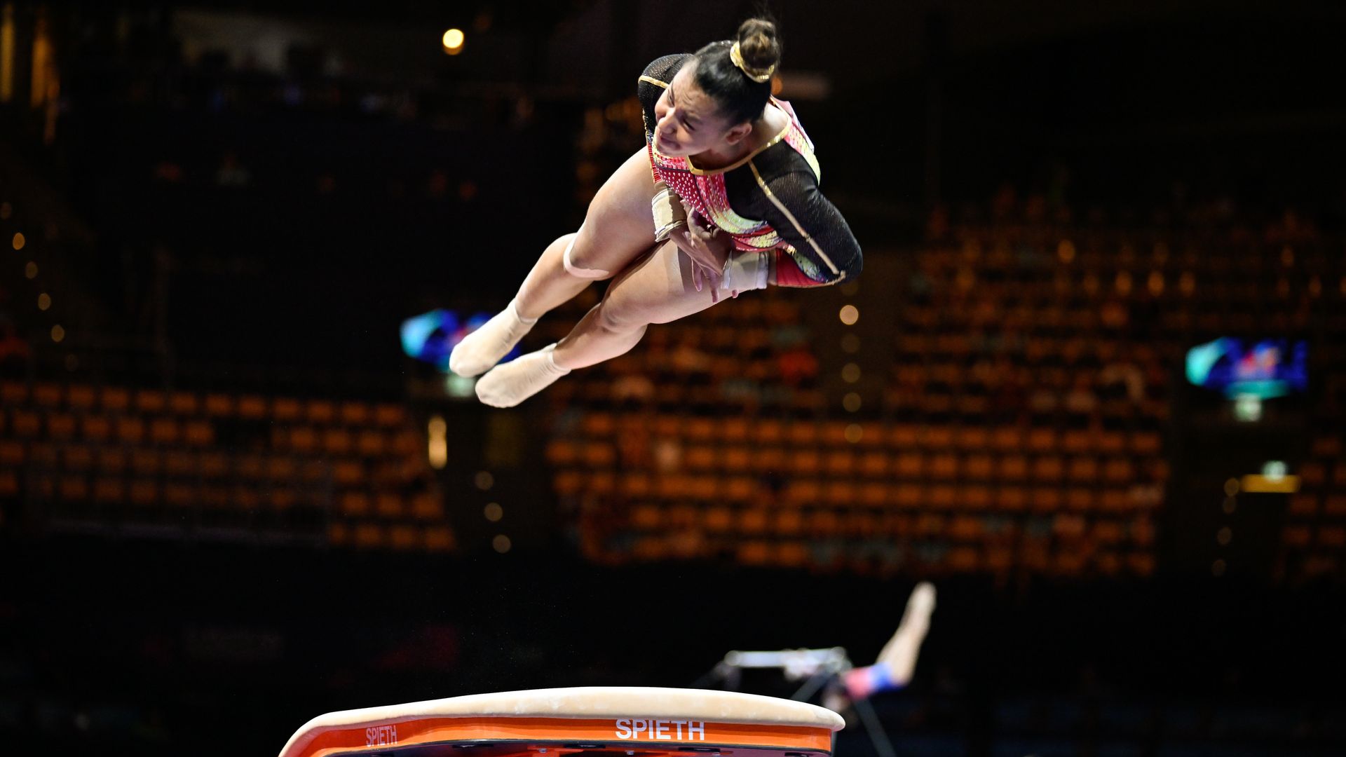 Gymnastique : la Belgique cinquième et qualifiée pour la finale par équipe, Lisa Vaelen qualifiée pour la finale du saut de cheval