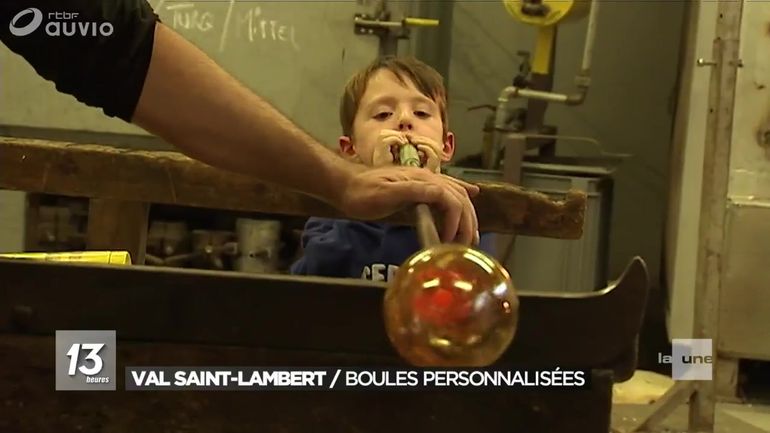 Des Boules De Noël En Verre Personnalisées Jt 13h 23112017